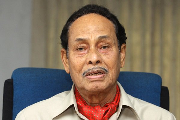 আজ রাতেই সিঙ্গাপুর যাচ্ছেন এরশাদ