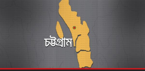 কেন্দ্র দখল নিয়ে গোলাগুলি, পুলিশ সদস্য গুলিবিদ্ধ 1 6f635450f19f20b13000112add39d770 56f9101bc410e