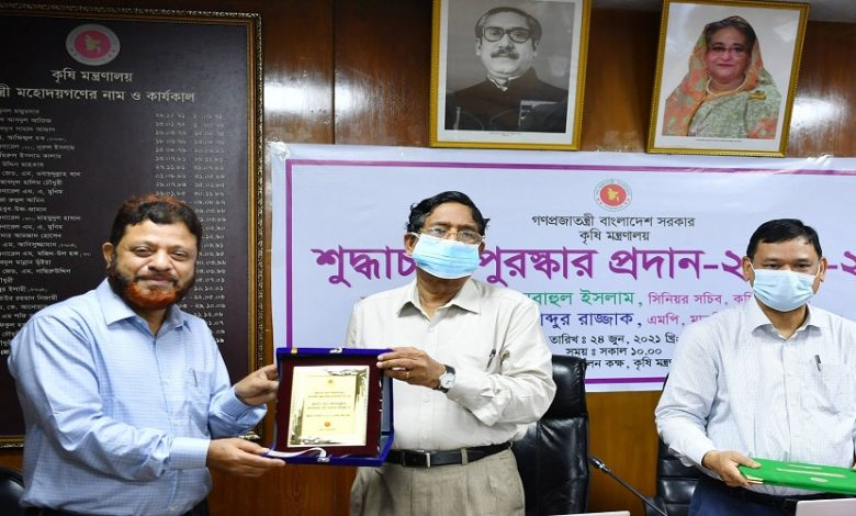 কৃষি মন্ত্রী