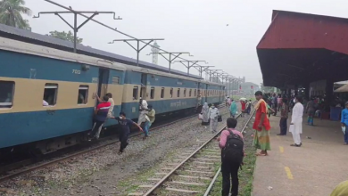 ট্রেন