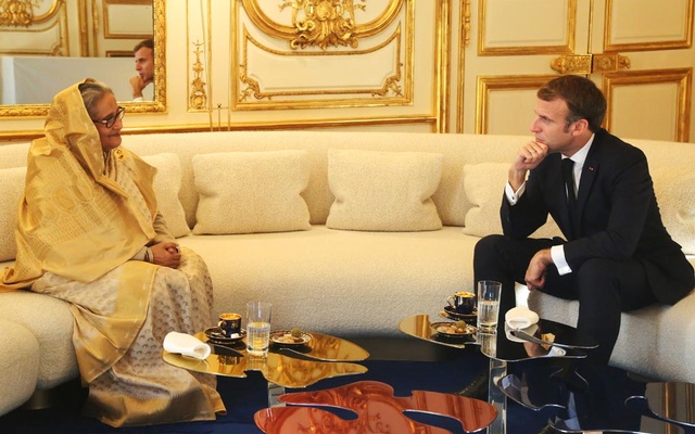 hasina macron paris 101121 01