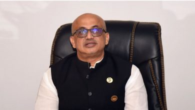 প্রতিমন্ত্রী মুরাদ