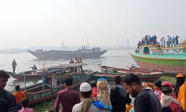ধলেশ্বরী নদীতে ট্রলারডুবি, নিখোঁজ ১০ 1 Capture ggg
