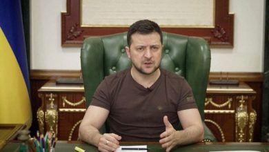zelensky ukraine 110322 01