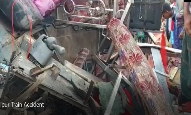 গাজীপুরের শ্রীপুরে ট্রেন-বাস সংঘর্ষ নিহত ৫ 1 ট্রেন এক