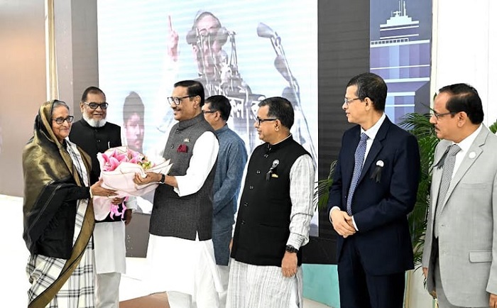ব্রিকস সম্মেলনে যোগদান শেষে ঢাকায় ফিরেছেন প্রধানমন্ত্রী 1 image 104049 1693109734