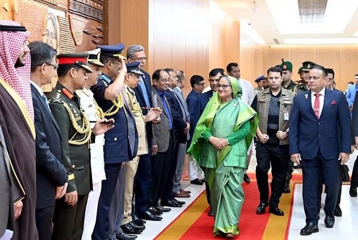 ‘ইসলামে নারী’ বিষয়ক আন্তর্জাতিক সম্মেলনে যোগ দিতে সৌদি আরব গেলেন প্রধানমন্ত্রী 1 image 113109 1699159501