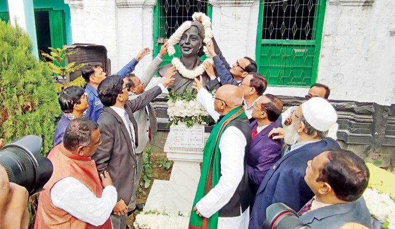মহানায়িকা সুচিত্রা সেনের দশম মৃত্যুবার্ষিকী পালিত পাবনায় 1 192053 11