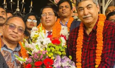 মে