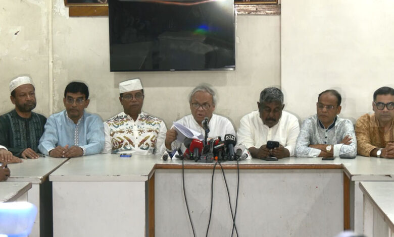 সরকার বাজারের ব্যর্থতা ঢাকতে বিএনপিকে দোষারোপ করছে: রিজভী 1 রিজভি