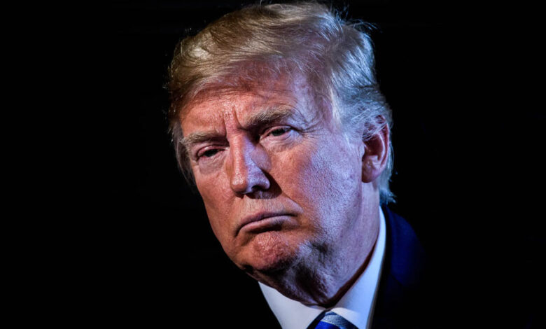 ট্রাম্প কি প্রেসিডেন্ট পদে লড়তে পারবেন? 1 donald trump