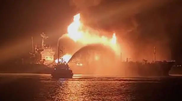 fire ship