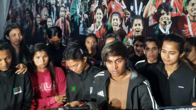 Nari footballer