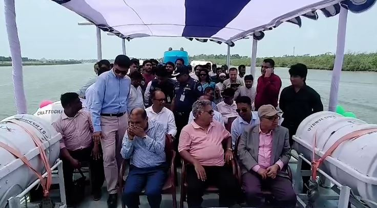 কক্সবাজার-মহেশখালী নৌপথে আনুষ্ঠানিকভাবে সি–ট্রাকের যাত্রা শুরু 1 7