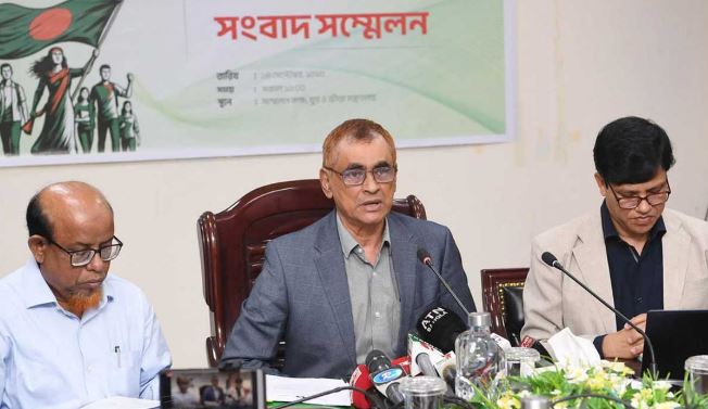 ১২ জনকে ‘ইয়্যুথ ভলান্টিয়ার অ্যাওয়ার্ড’ দেবে সরকার 1 22 3