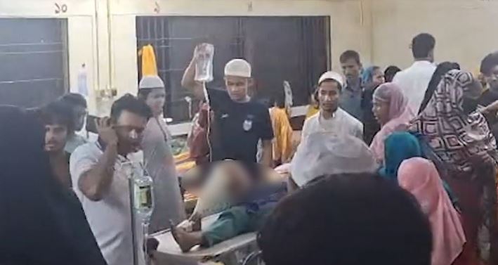 ব্রাহ্মণবাড়িয়ায় বিদ্যুৎস্পৃষ্টে মাদরাসার শিক্ষার্থীসহ দগ্ধ ৮ 1 04 1