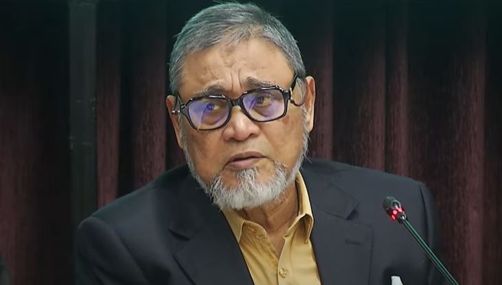 স্বচ্ছ আয়নার মত পরিষ্কার নির্বাচন করতে চায় ইসি: সিইসি 1 3 1