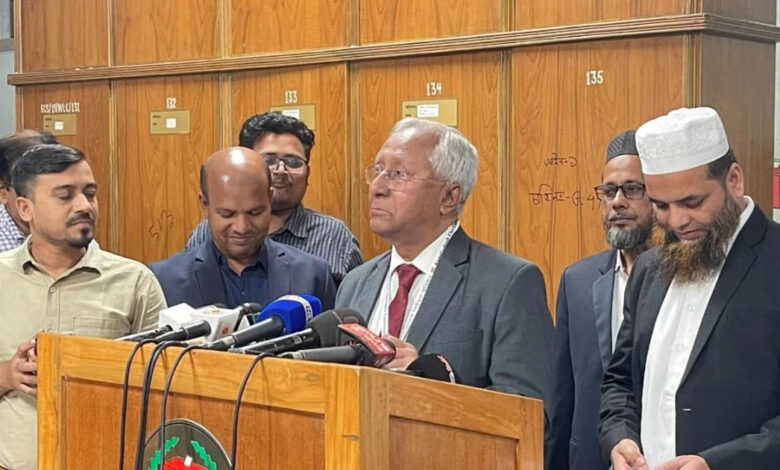 EC socib akhtar