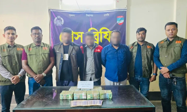 কালোবাজারে সার বিক্রি: বঙ্গ ট্রেডার্সের ৩ কর্মকর্তা আটক 1 image 10094 1764080653
