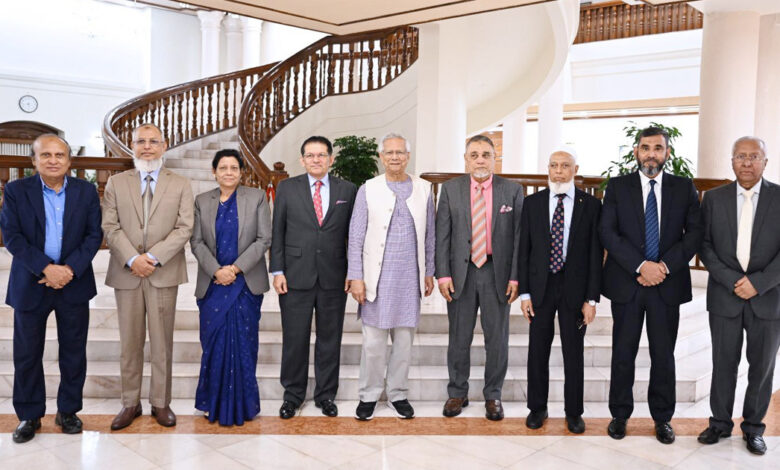 নির্বাচন ও গণভোটের প্রস্তুতি সম্পর্কে প্রধান উপদেষ্টাকে অবহিত করলেন সিইসি 1 CA CEC