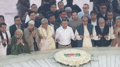 তারেক কবর জিয়ারত