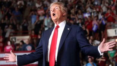 Donald Trump talks 6730aa03c7ffc