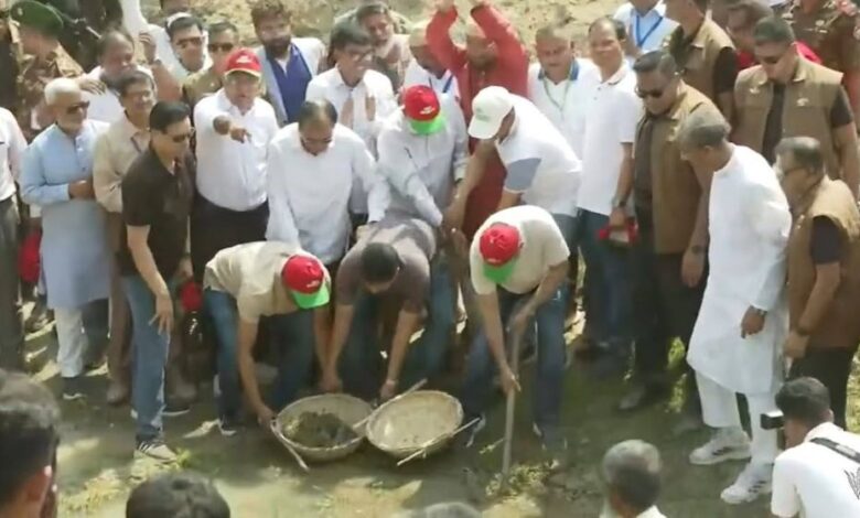 খাল খনন কর্মসূচি উদ্বোধন করলেন প্রধানমন্ত্রী 1 m 69b7a71e130bd