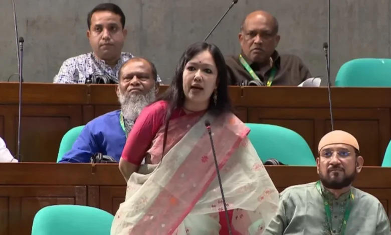 ‘লোডশেডিং ঢাকায় ১-২ ঘণ্টা, গ্রামে ১৪ ঘণ্টা’ 1 3ade2a128b4927dd72aac6ad2478608a 69ea23868a57a