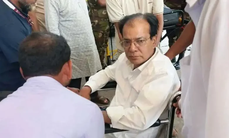হাসপাতালে ভর্তি দুর্যোগ ও ত্রাণমন্ত্রী দুলু 1 dulu 20260411173455