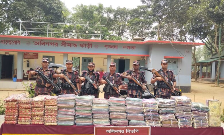 ফেনী সীমান্তে ৬২ লাখ ৭০ হাজার টাকার ভারতীয় শাড়ী জব্দ করেছে বিজিবি 1 e751f873 0d8c 42ac 8a2d 2aa7d12d9c21