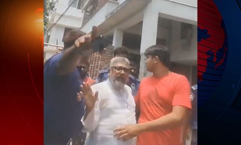 আ. লীগ নেতাকে পুলিশের কাছ থেকে ছিনিয়ে নিলো স্বজন ও নেতাকর্মীরা 1 JINAIDH PIC 6a3a6260275fb