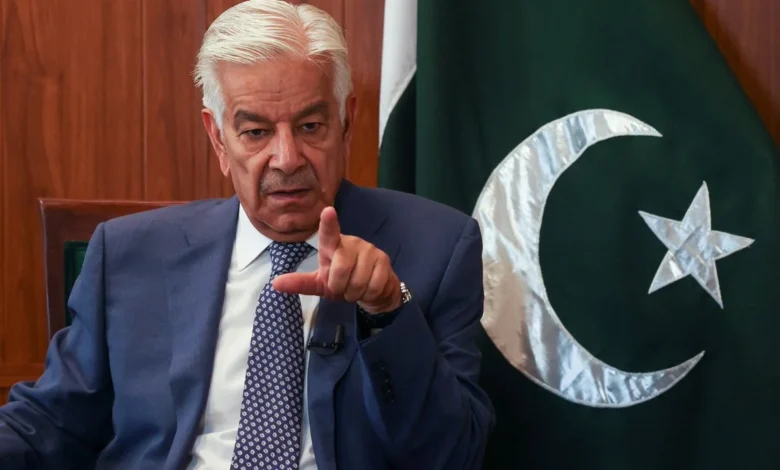 Pak Defence minister