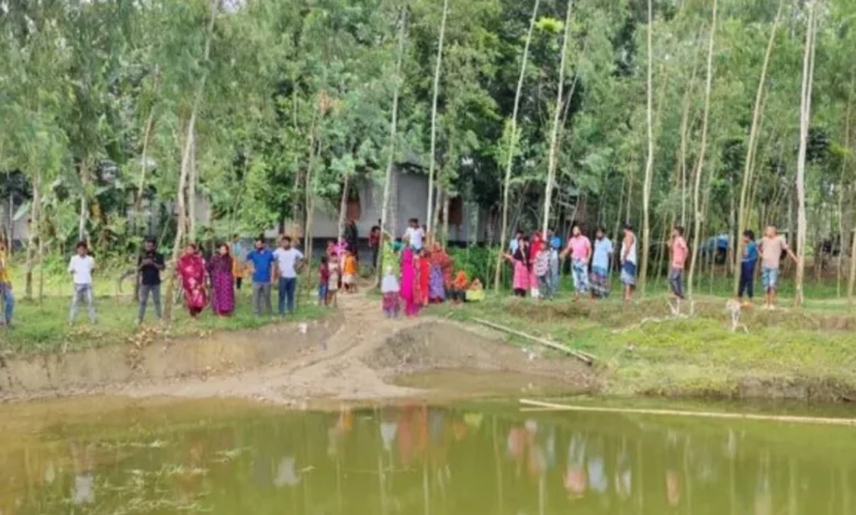 ভাইকে ডুবতে দেখে পুকুরে ঝাঁপ, একসঙ্গে দুজনের মৃত্যু 1 ec52880321c6e1e5625e35e4007098fe 6867643ee6356