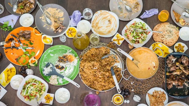 বাংলাদেশে প্রতি বছর ৩৫ লাখ টন খাদ্য অপচয় হয় 1 weste food in buffet restaurants